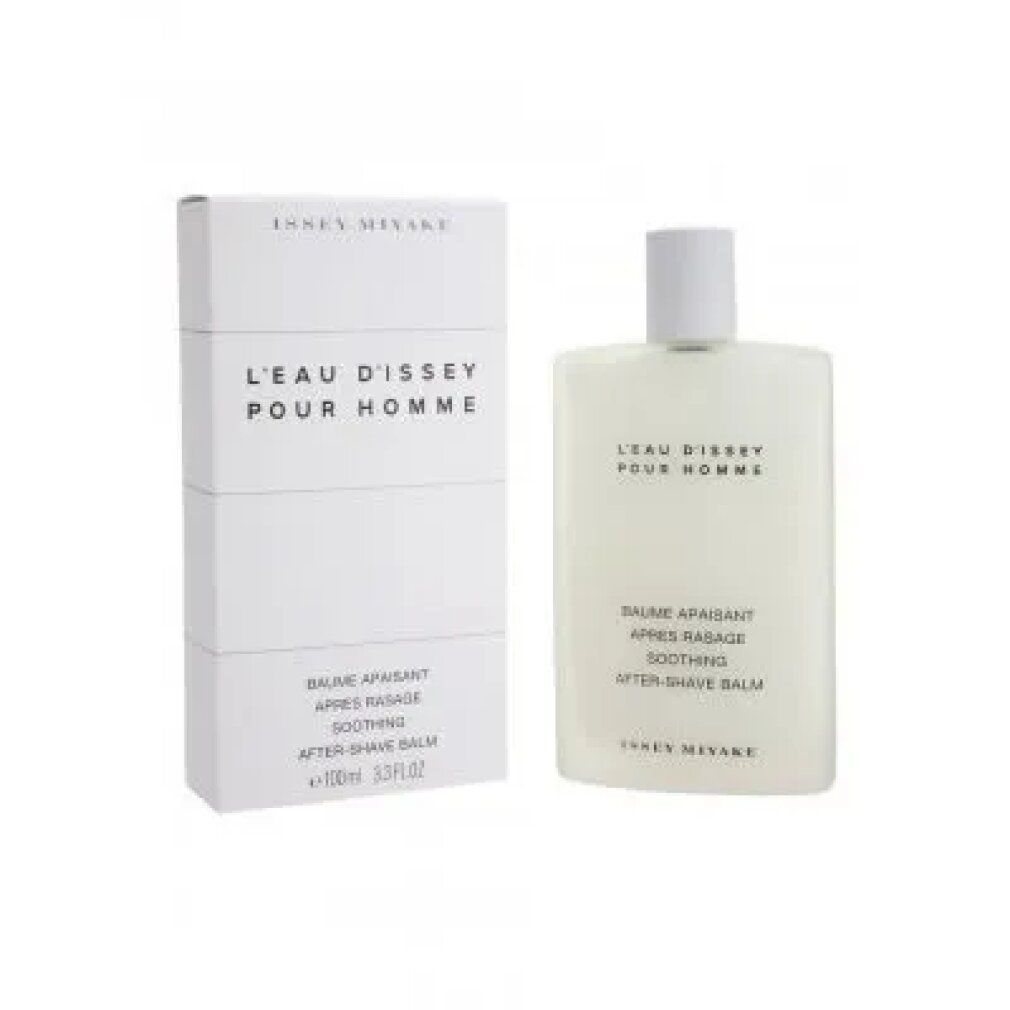 Weißer Flakon und Verpackung. Aufschrift L'Eau d'Issey pour Homme. Text: Baume Apaisant, Après Rasage, Soothing, After-Shave Balm. Marke: Issey Miyake.