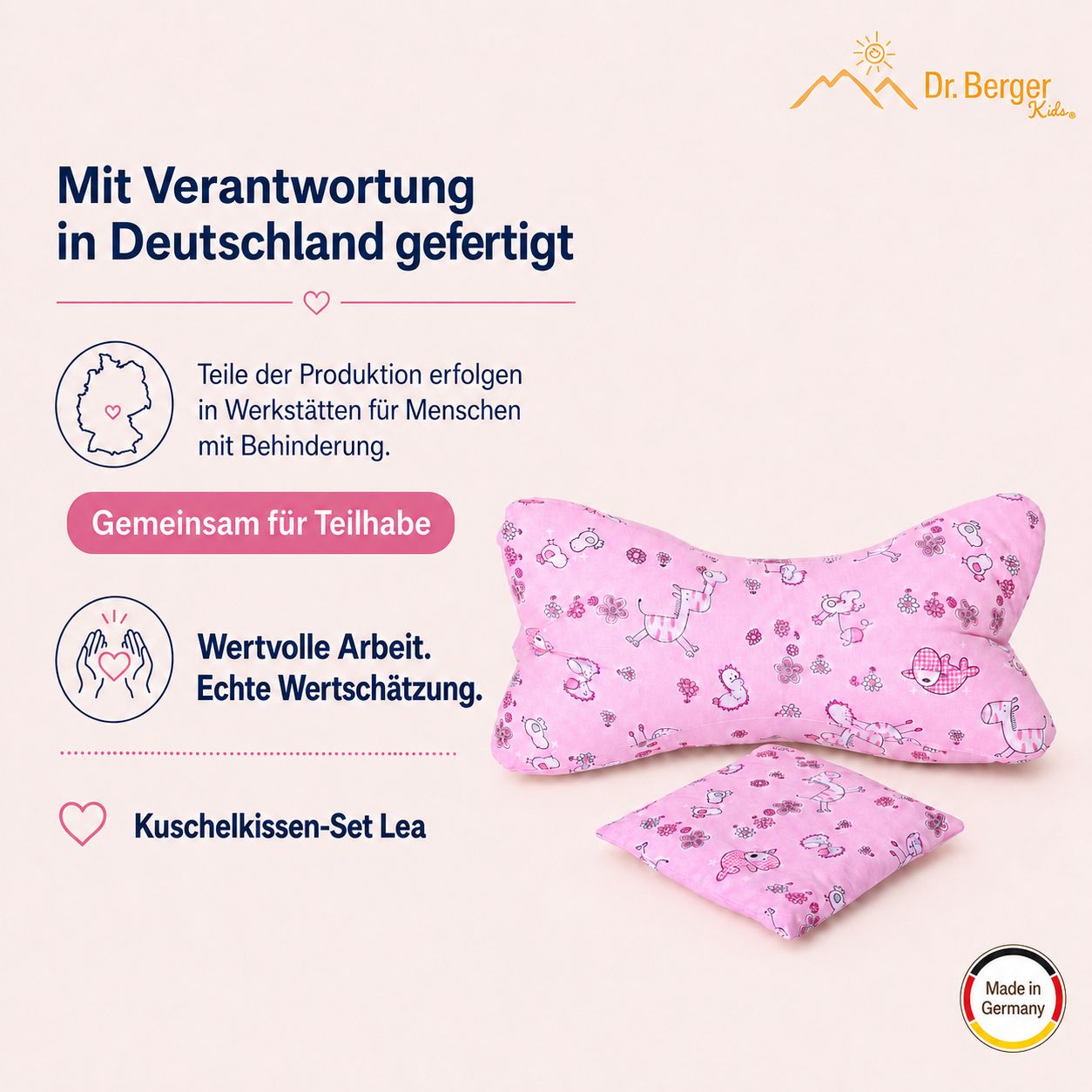Rosa Kissen mit Tiermotiven, "Made in Germany" Aufdruck.