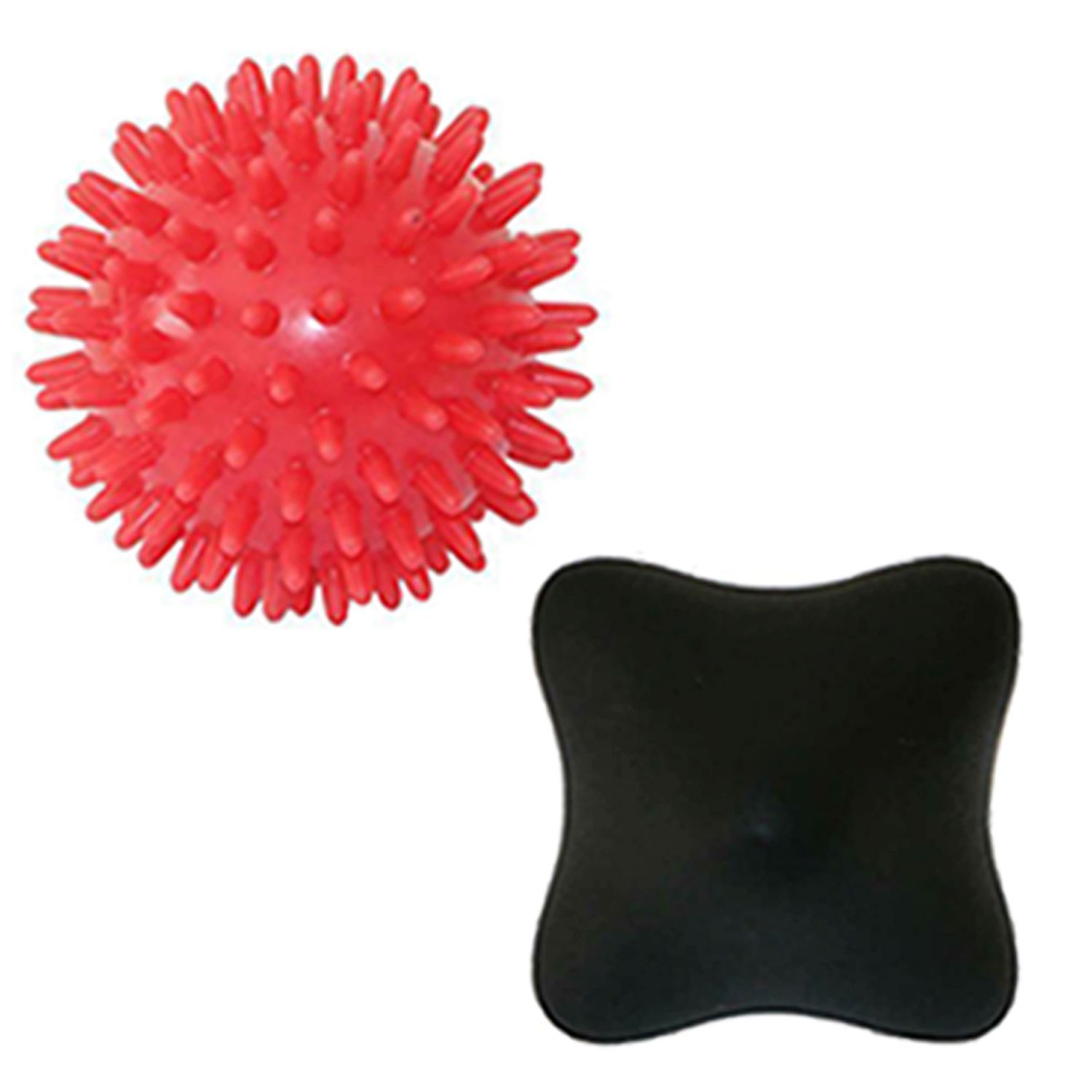 Roter Massageball mit Noppen und schwarzer, vierblättriger Form. Beide Produkte liegen nebeneinander.