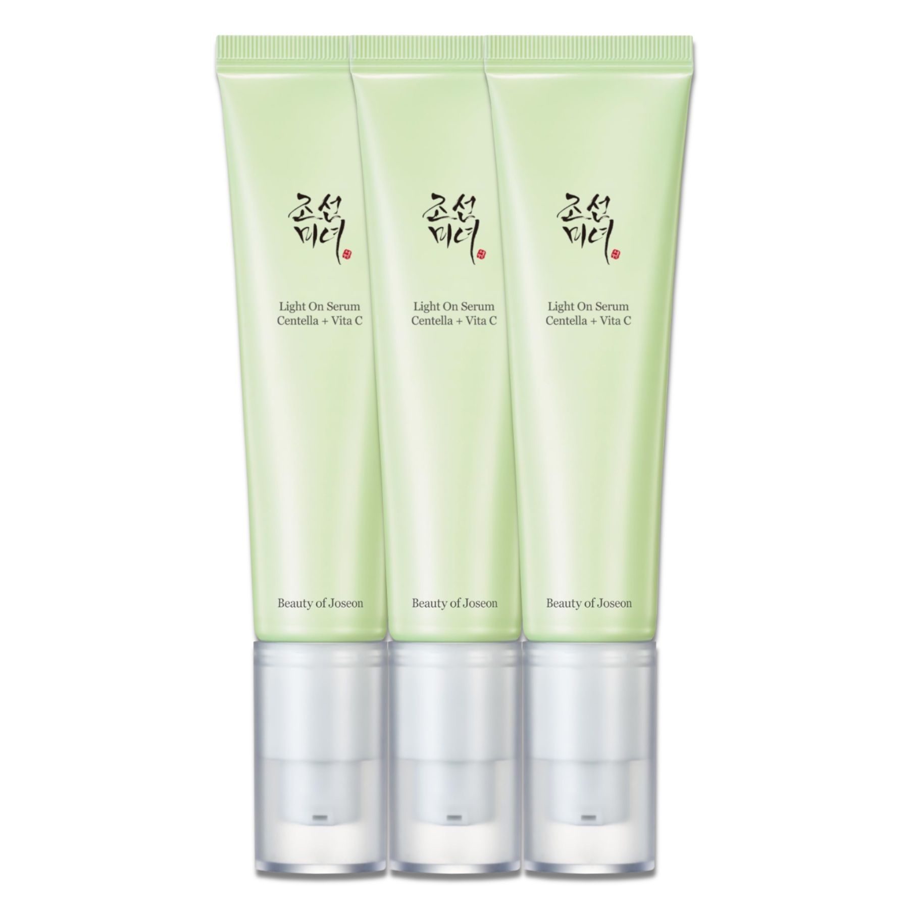 Tre tubi verdi di siero Beauty of Joseon Light On. Ogni tubo riporta Light On Serum Centella + Vita C.