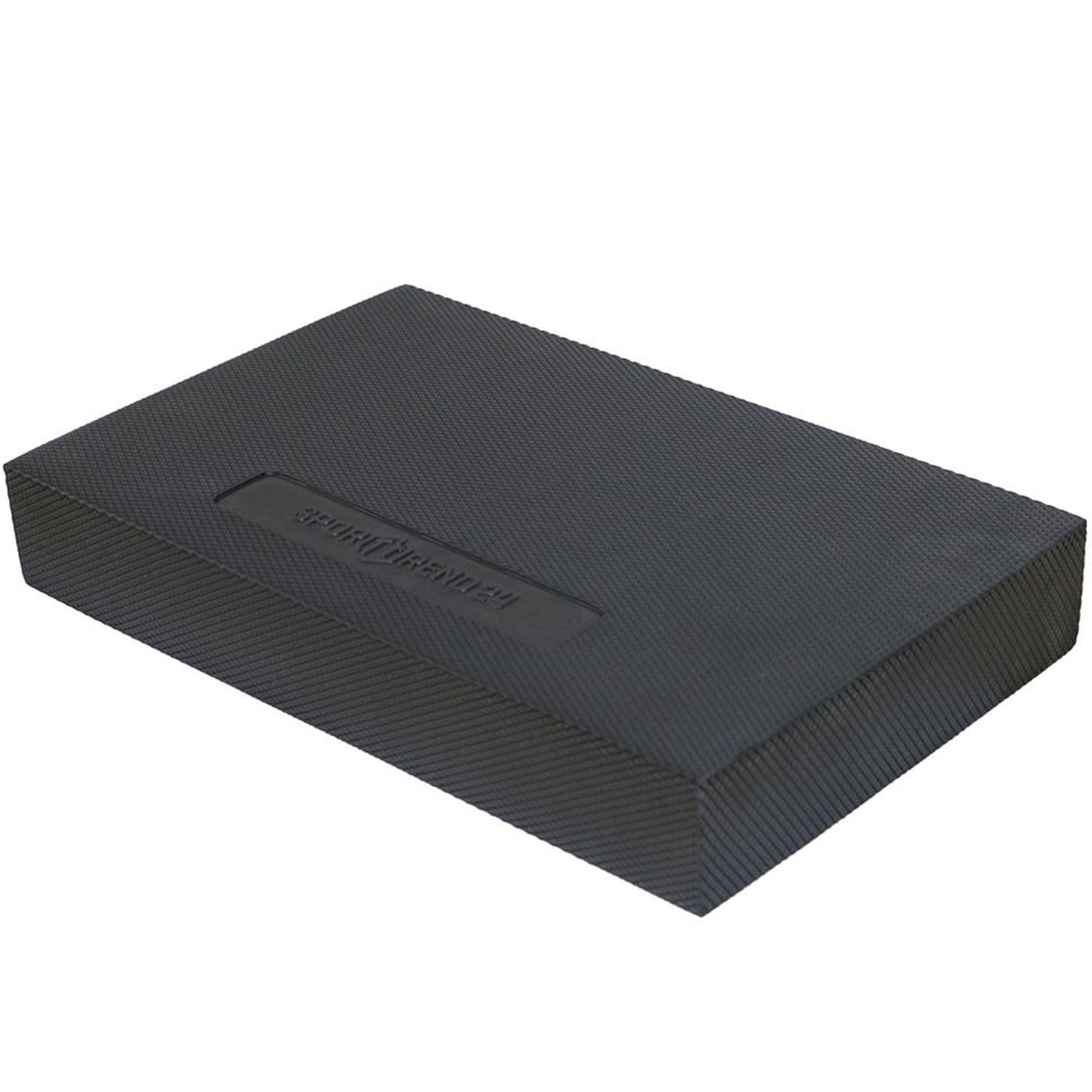 Schwarzes Balance Pad mit geprägtem Schriftzug Sporttrend24. Schräge Ansicht, rechteckige Form.