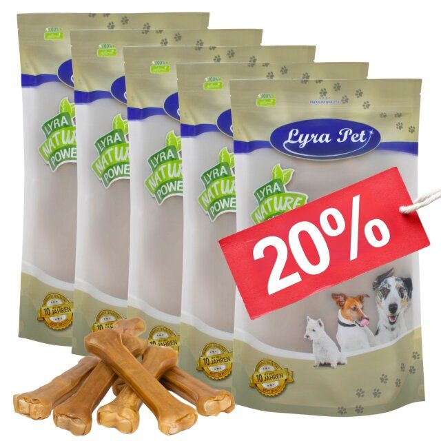 Mehrere Beutel Lyra Pet Kauknochen mit 20% Rabatt-Etikett. Aufgereiht mit Kauknochen.