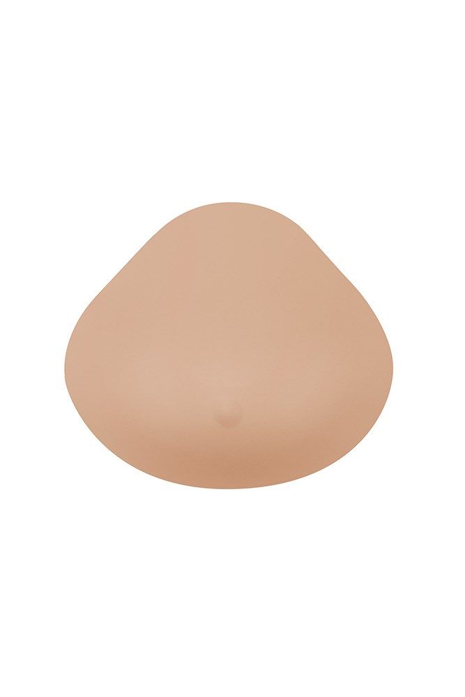 Beige Brustepithese. Tropfenförmig. Für medizinische Zwecke. Glatte Oberfläche. Ohne Zubehör.