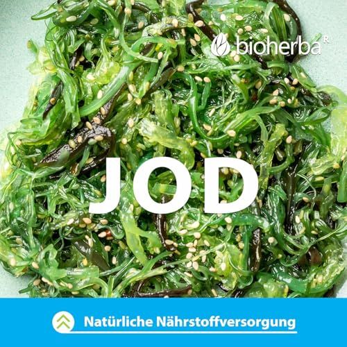 Grünes Seegras mit Text: Jod. Text: Natürliche Nährstoffversorgung. Marke: Bioherba.
