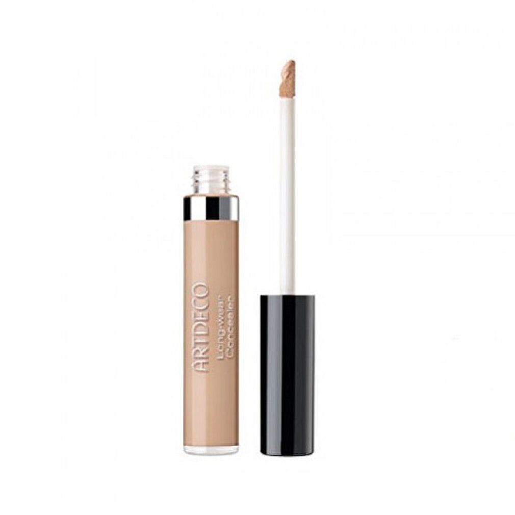 Beige Concealer-Tube mit Applikator. Aufschrift: ARTDECO Long-Wear Concealer.