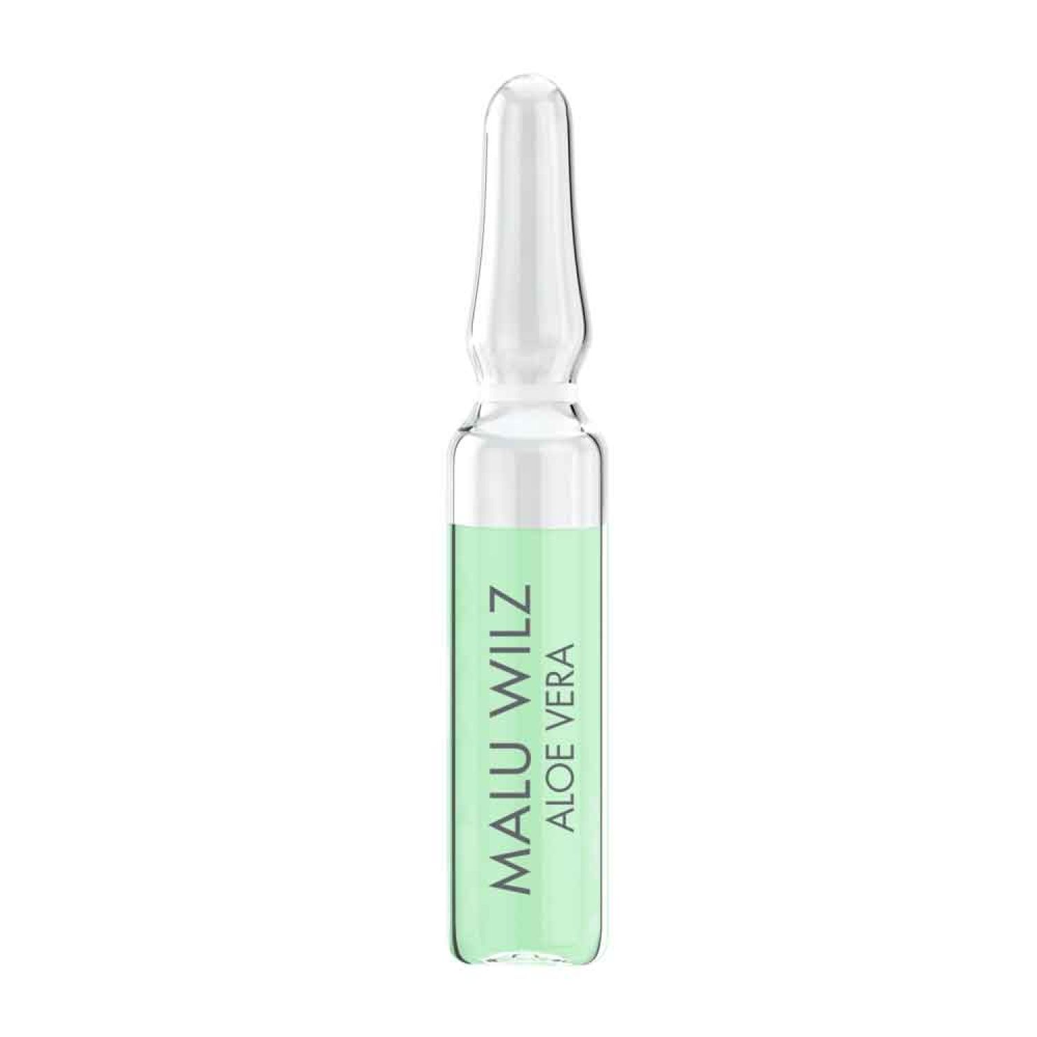 Ampulle aus Glas. Enthält grüne Flüssigkeit. Beschriftung: MALU WILZ ALOE VERA.