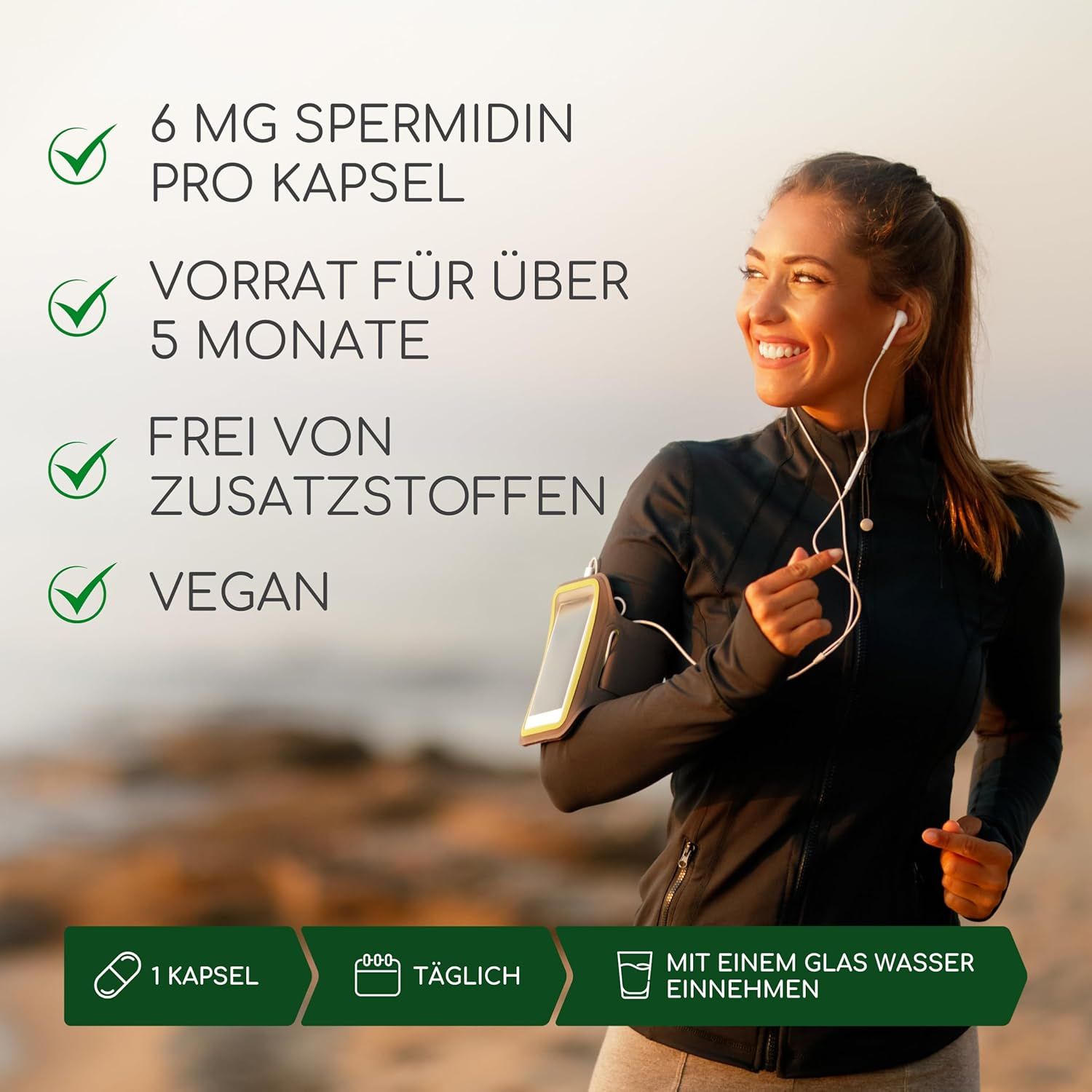 Junge Frau joggt. Text: 6 mg Spermidin pro Kapsel, Vorrat für über 5 Monate, frei von Zusatzstoffen, vegan. Einnahme mit Wasser.