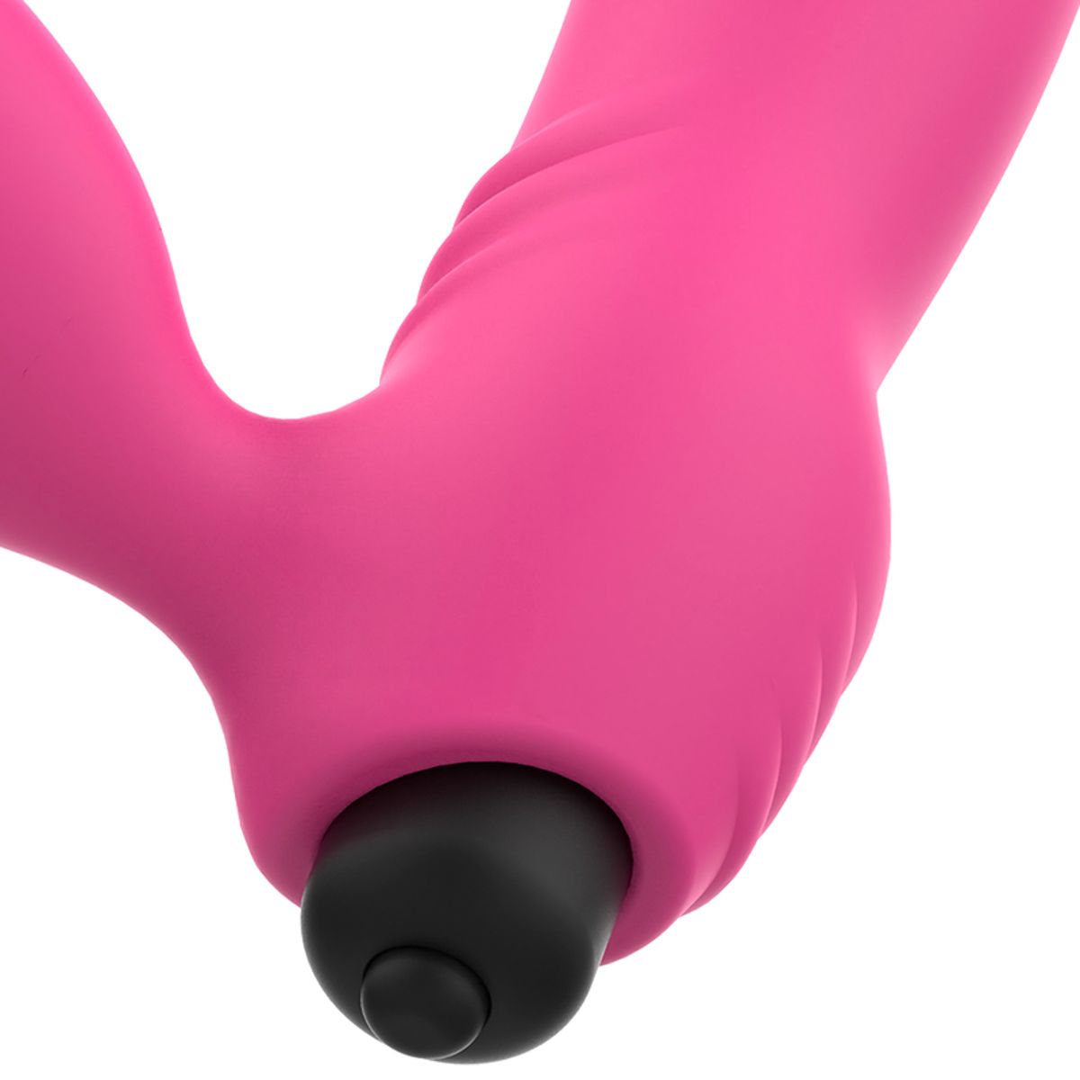 Pinkfarbener Vibrator mit gebogener Form und einem schwarzen Knopf am Ende. Die Oberfläche ist glatt.