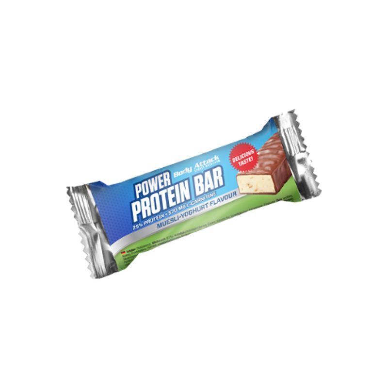 Verpackte Proteinriegel. Blaue und silberne Verpackung mit Text: Power Protein Bar, 25% Protein, Muesli-Yoghurt-Geschmack.