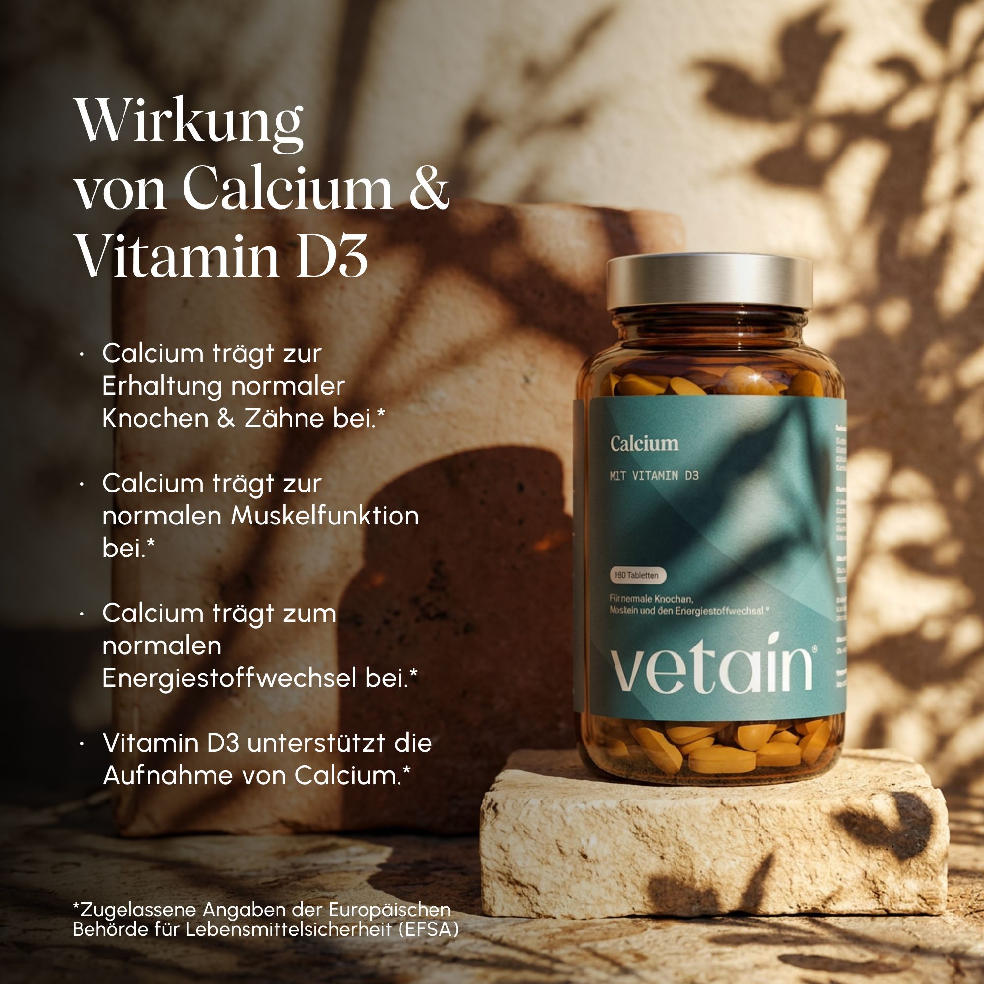 VETAIN Calcium + Vitamin D3 Flasche neben Steinen, mit Text über Wirkung.