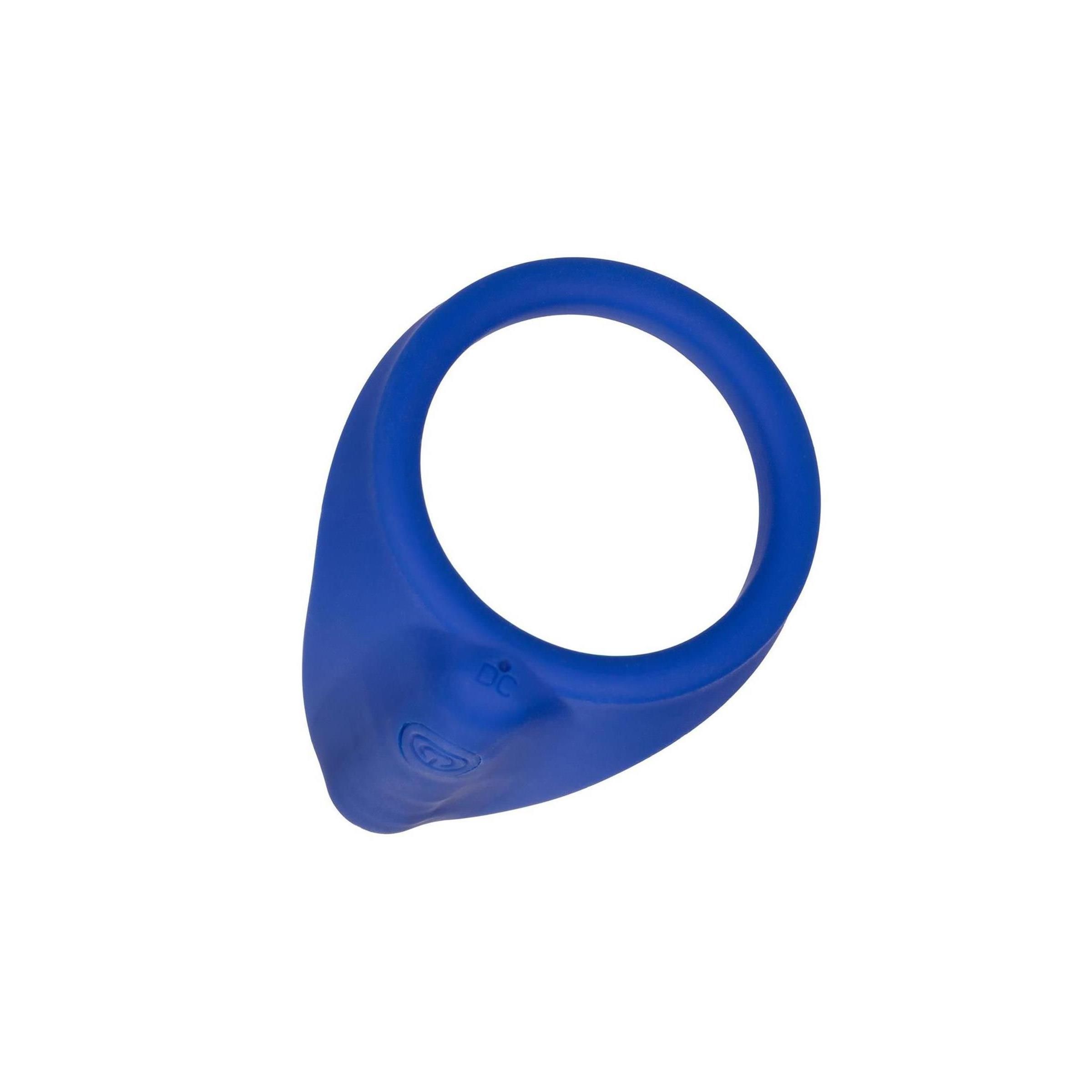 Blauer Ring mit abgerundeter Spitze. Auf der Oberfläche ist ein Symbol. Aus Silikon.