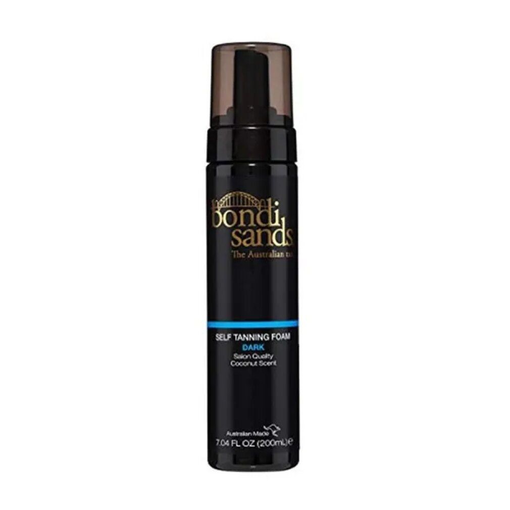 Dunkle Selbstbräunerschaumflasche. Schwarze Flasche mit goldfarbenem Logo. Blaue Schrift: DARK, Salon Quality, Coconut Scent.