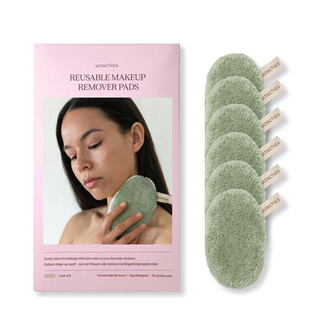 Verpackung mit 7 hellgrünen Abschminkpads. Text: Waschies, Reusable Makeup Remover Pads, dermatologisch getestet.