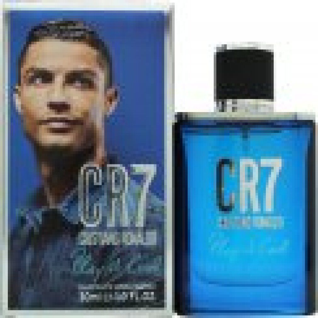 Parfümflakon und Verpackung. Aufschrift CR7, Cristiano Ronaldo, Play it Cool. Bild von Cristiano Ronaldo.