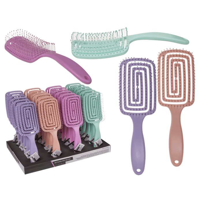 Plusieurs brosses démêlantes flexibles de différentes couleurs. Tête de brosse carrée avec ouvertures en spirale et picots. Sur présentoir.