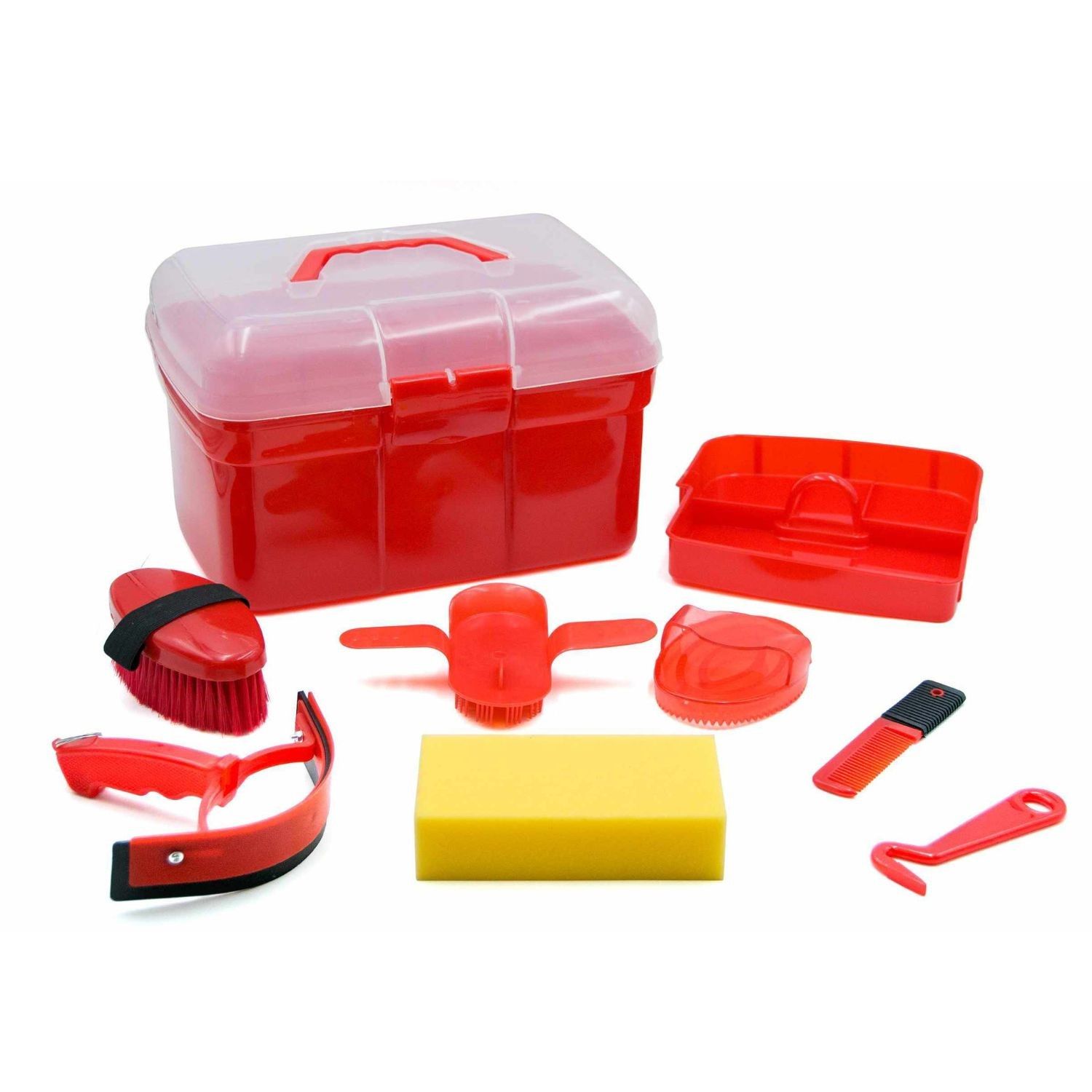 AMKA Putzbox MONDA, ein Set zur Pferdepflege. Das Set enthält eine rote Box mit transparentem Deckel, eine Bürste, einen Hufkratzer, einen Schweißmesser, einen Schwamm und weitere Pflegeutensilien. Die Box ist geschlossen und die Utensilien sind angeordnet.