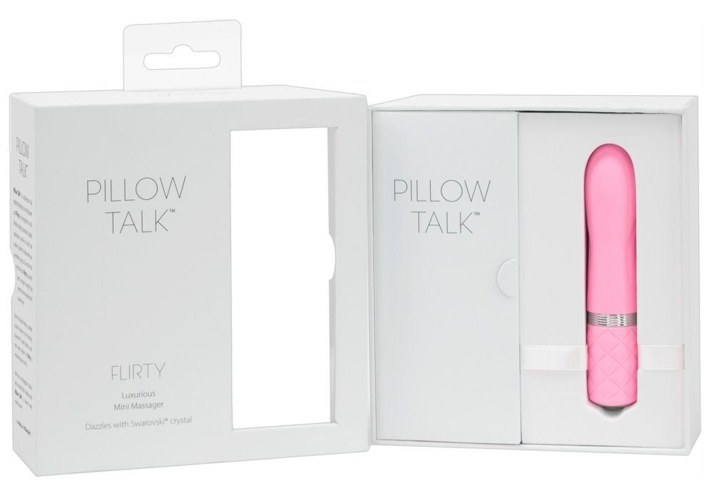Geöffnete Produktverpackung. Rosa Mini-Vibrator sichtbar. Produktname: Pillow Talk Flirty. Sichtbare Merkmale: Form, Farbe, Verpackung.