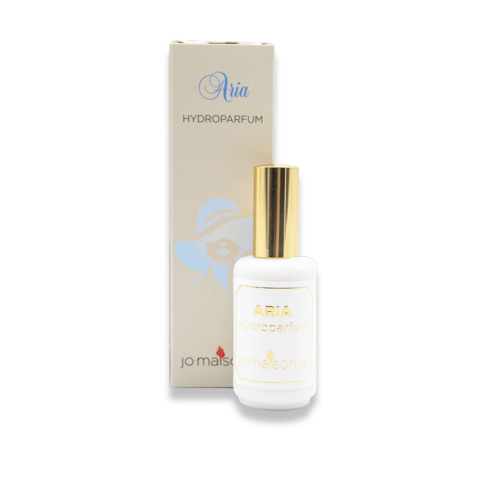 Flacone di profumo e confezione. Flacone bianco con tappo dorato. Confezione beige con scritta "Aria Hydroparfum".