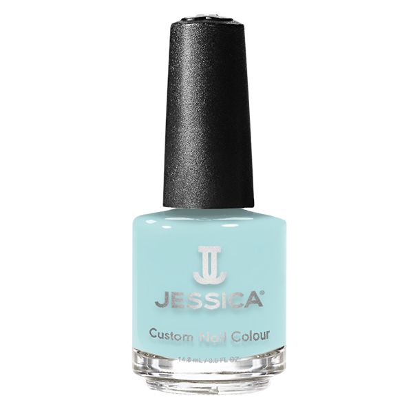 Hellblaues Nagellackfläschchen mit schwarzem Deckel. Aufschrift: JESSICA Custom Nail Colour.