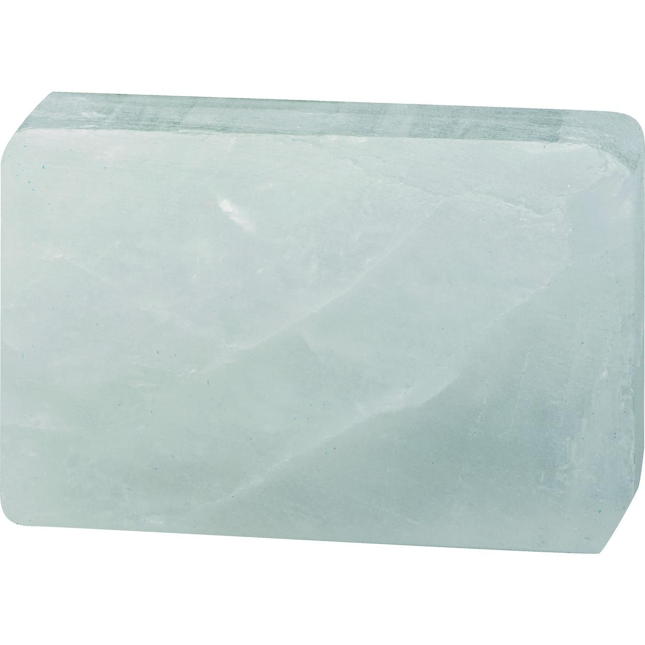 Hellblauer, rechteckiger Alum Block. Abgerundete Kanten. Durchscheinendes Material.