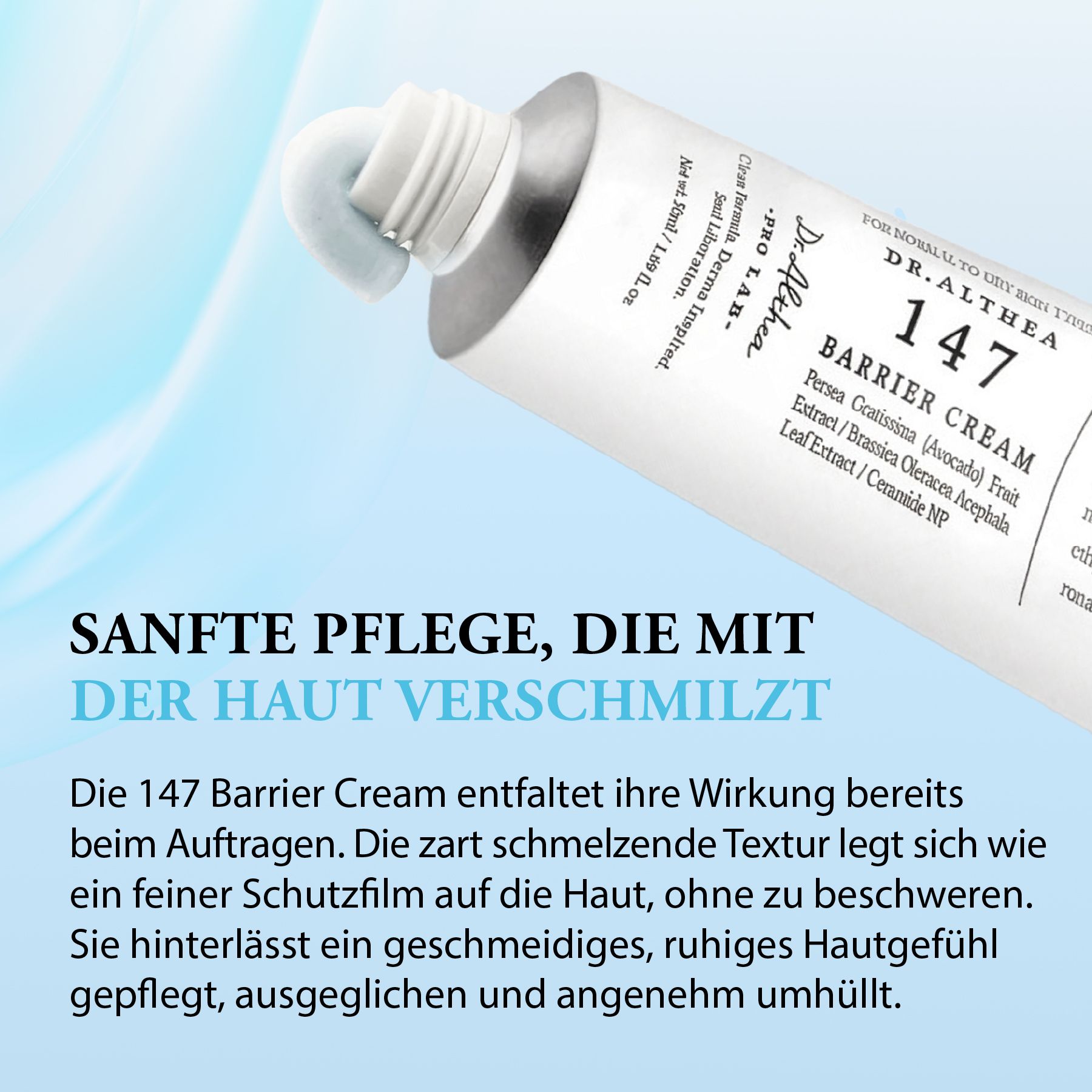 Nahaufnahme einer Tube Dr. Althea 147 Barrier Cream. Creme wird aus der Tube gedrückt. Text in deutscher Sprache.