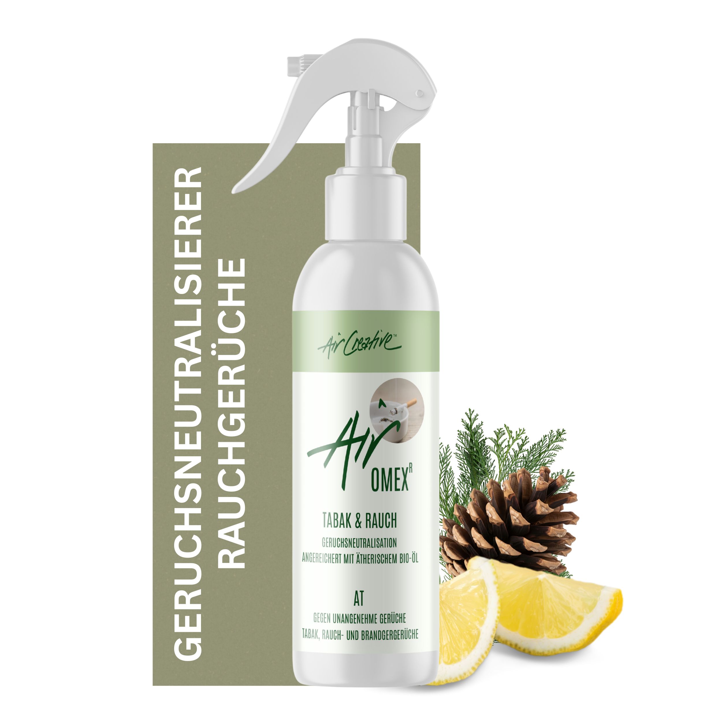Weiße Sprühflasche mit grünem Etikett. Text: Air Creative, Airomex Tabak & Rauch. Sprühkopf. Dekoration: Zitrone, Tannenzapfen, Zweig.