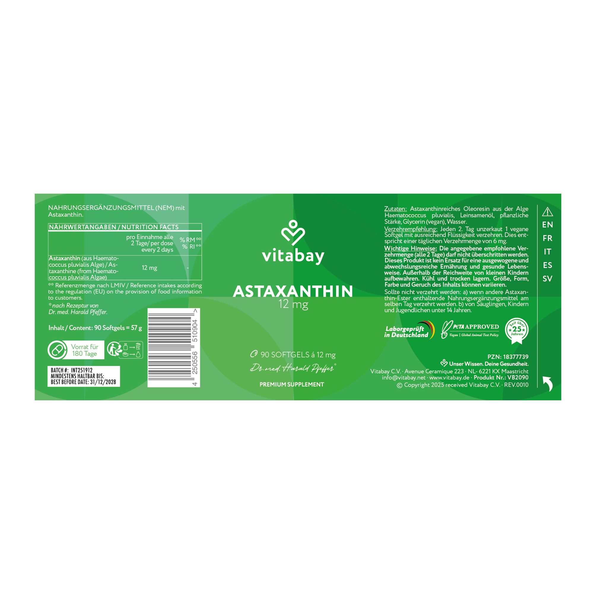 Verpackung mit Produktinformationen. Aufschrift: Astaxanthin 12 mg. Vitabay Logo. Zertifizierungen.
