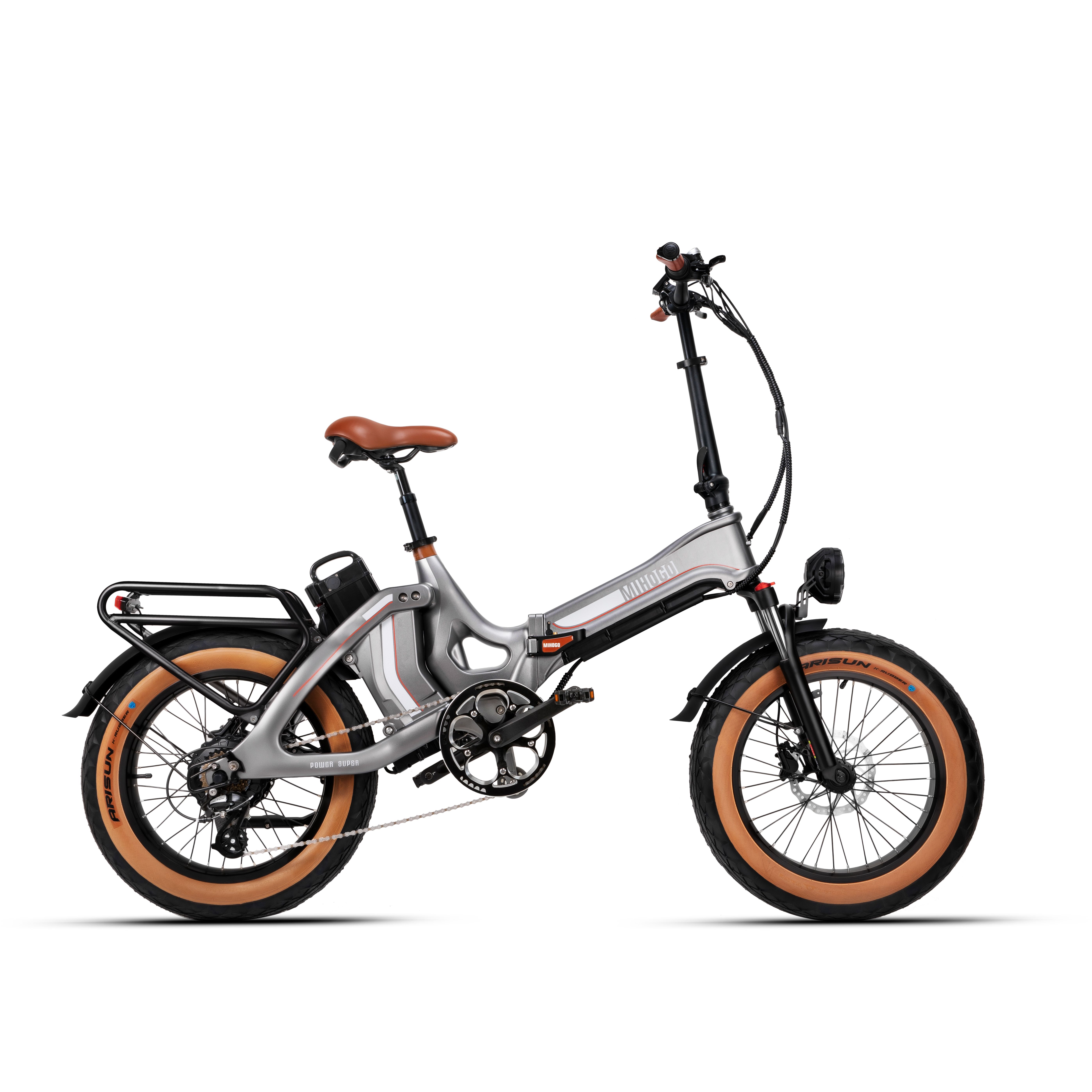 Faltbares E-Bike mit braunem Sattel und Reifen. Grauer Rahmen, schwarze Details. Gepäckträger hinten.
