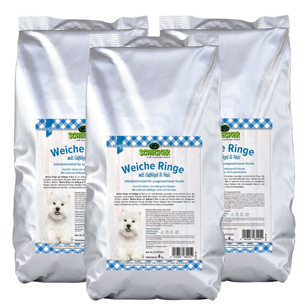 Drei Beutel Schecker Weiche Ringe Trockenfutter. Aufdruck mit Produktname, Hundefoto und Inhaltsangaben. 4 kg Packung.