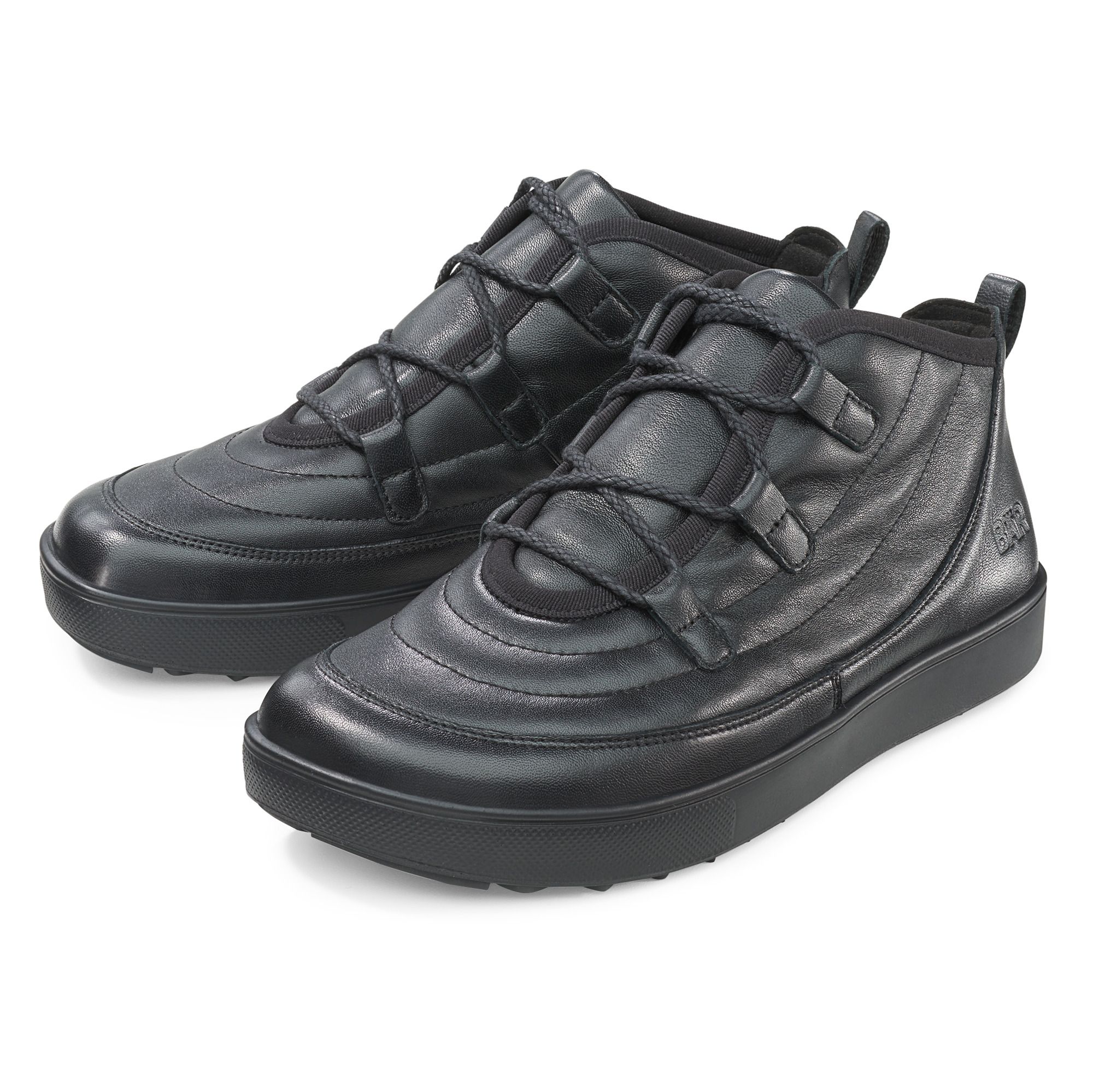 Schwarze BÄR Schuhe Lena Damen Stiefeletten. Schnürung, breite Sohle, Leder. Seitlicher BÄR-Schriftzug. Hellgrauer Hintergrund.