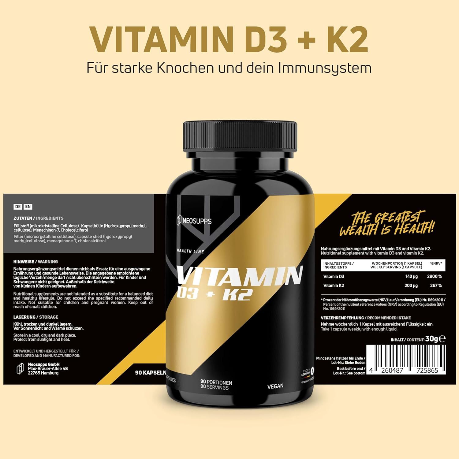 Schwarze Flasche mit goldfarbenem Etikett. Aufschrift Vitamin D3 + K2. Daneben ein Etikett mit Informationen.
