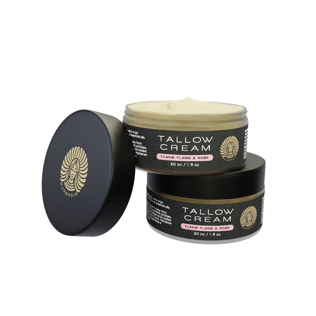 Zwei Tiegel Tallow Creme, Ylang Ylang & Rose. Schwarzer Deckel, rosa Etikett. Marke Aurendis. 30 ml/1 fl oz.