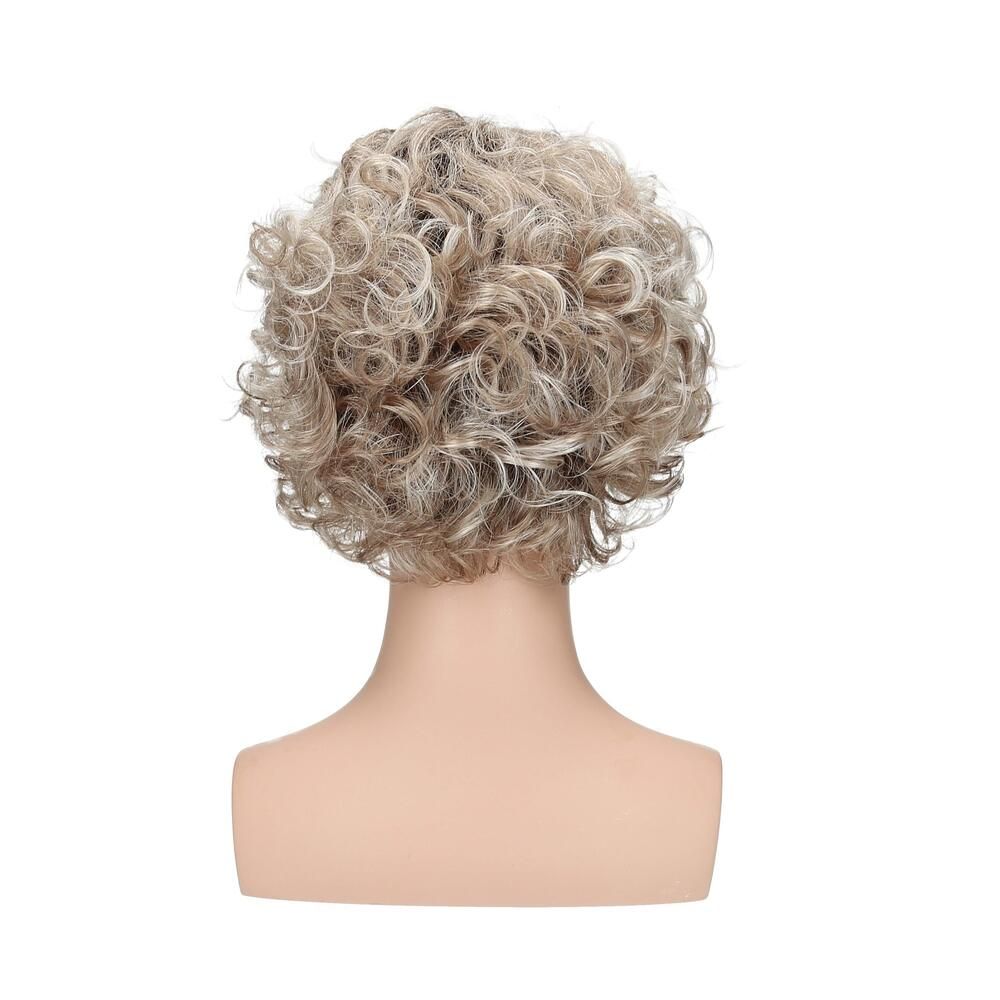 Rückansicht einer Perücke mit lockigem, blondem Haar auf einem Schaufensterkopf.