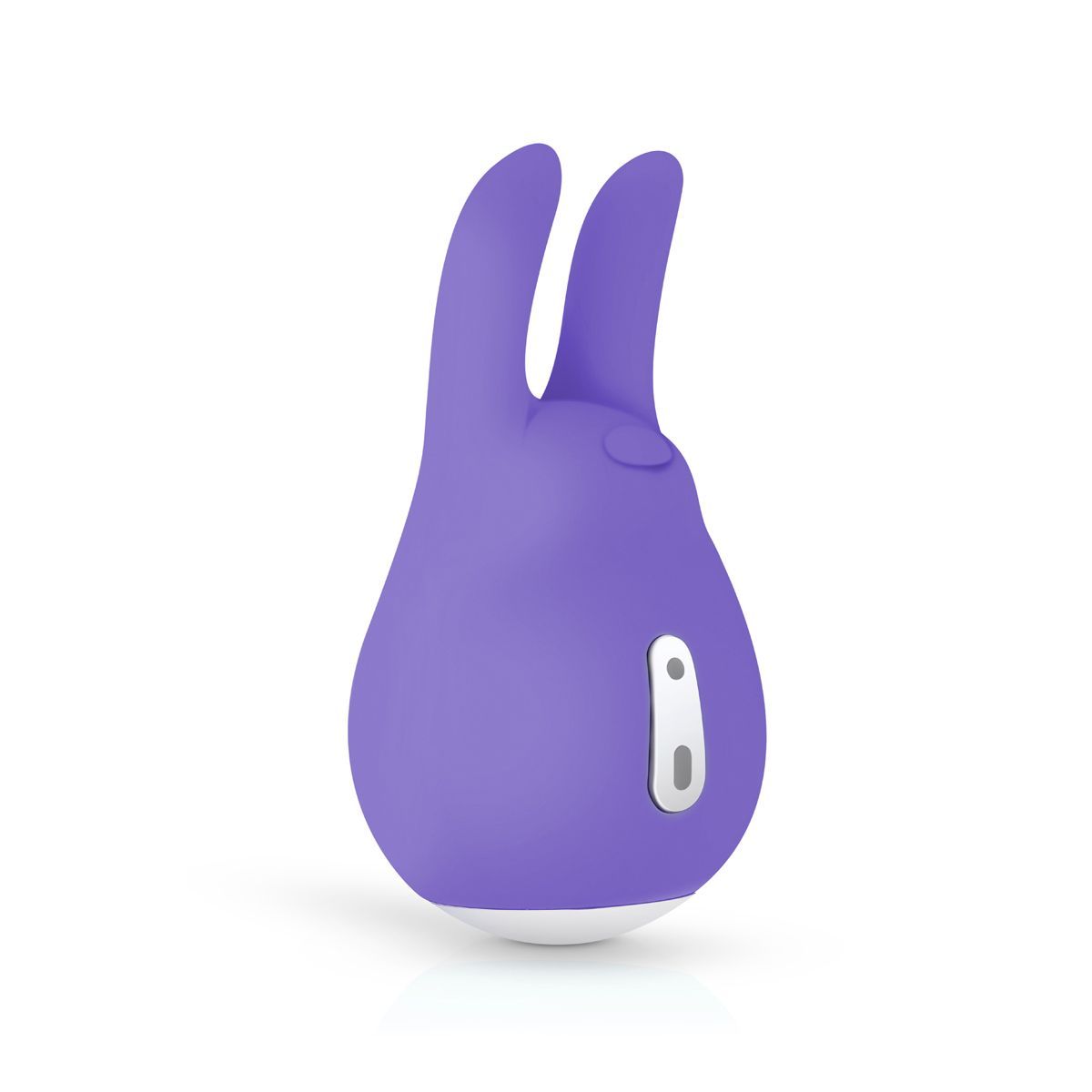 Lila Auflegevibrator mit Hasenohren. Form: Tropfenförmig. Mit Bedienknopf und weißem Sockel.