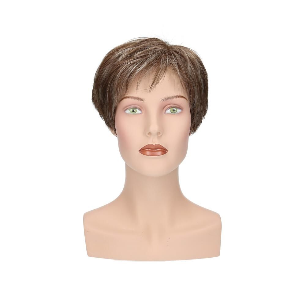 Perücke Magnolie von Lofty auf einer Schaufensterpuppe. Kurze, braune Haare mit helleren Strähnen. Frontale Ansicht.