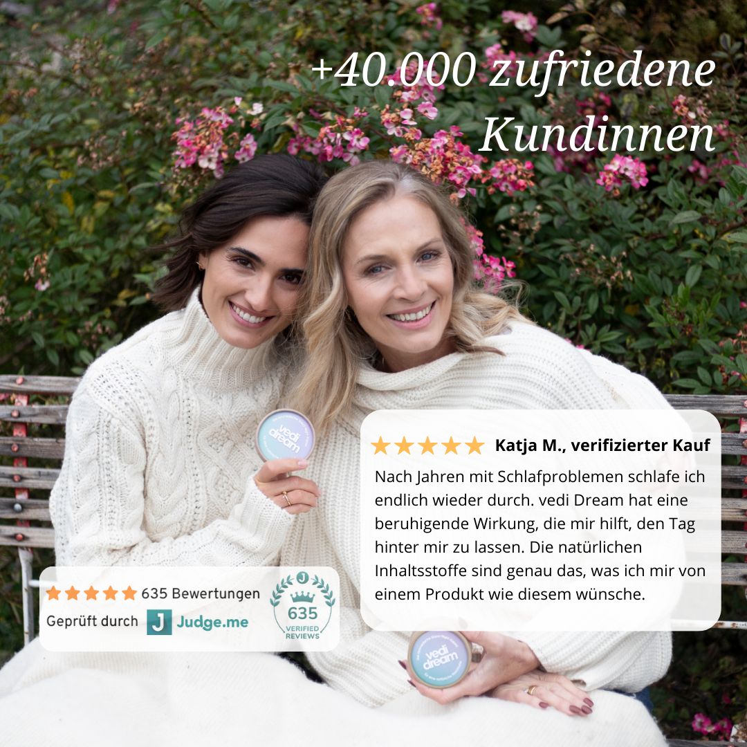 Zwei Frauen halten Vedi dream-Verpackungen. Text: +40.000 zufriedene Kundinnen. Bewertungen von Judge.me. Produktverpackung mit Logo.