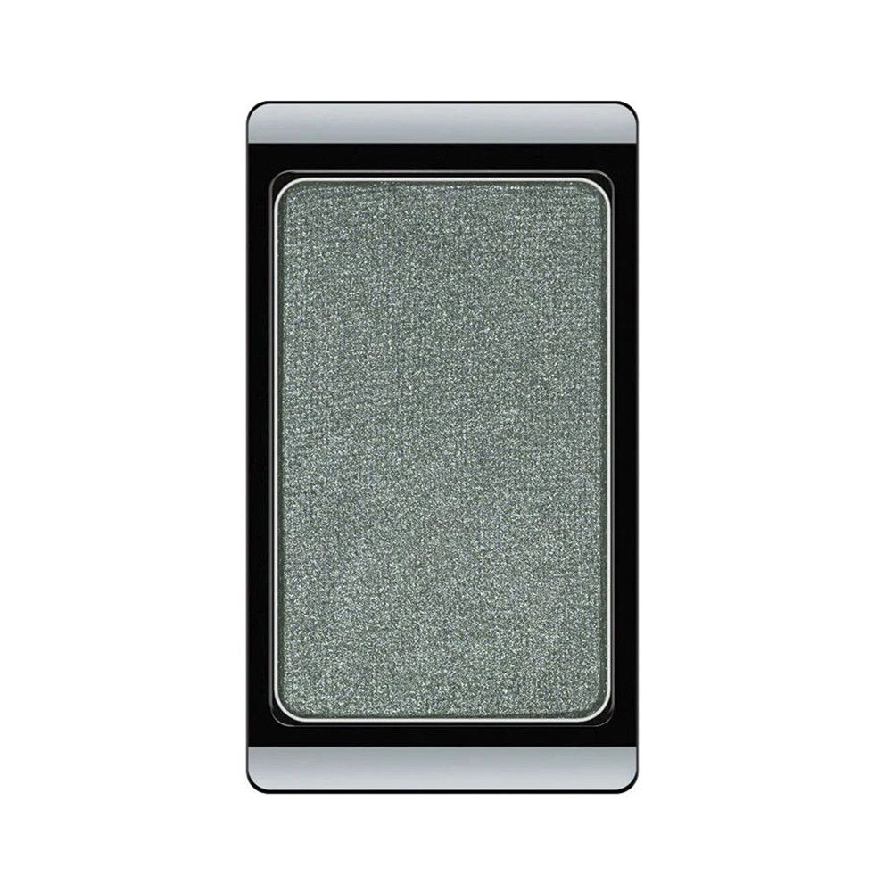 Artdeco Eyeshadow Pearl 51. Grüner Lidschatten in schwarzer und silberner Verpackung. Quadratische Form.