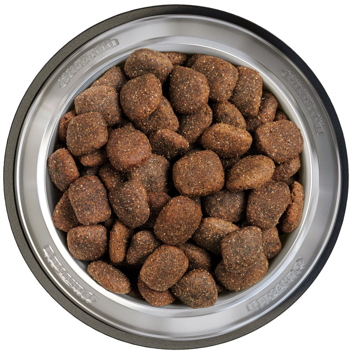 Hundefutter-Kroketten in einer Edelstahlschüssel. Belcando Adult Power.
