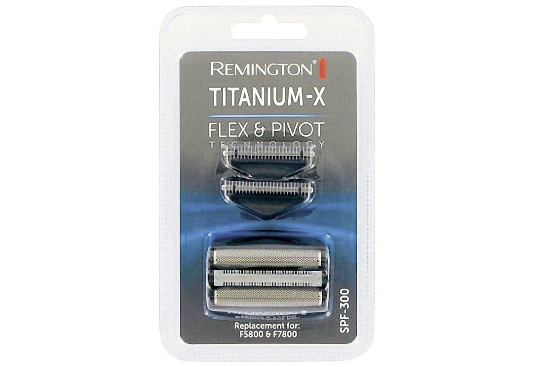 Verpackung mit Rasierer-Ersatzteilen. Enthält zwei Scherfolien und zwei Trimmer. Marke: Remington Titanium-X.