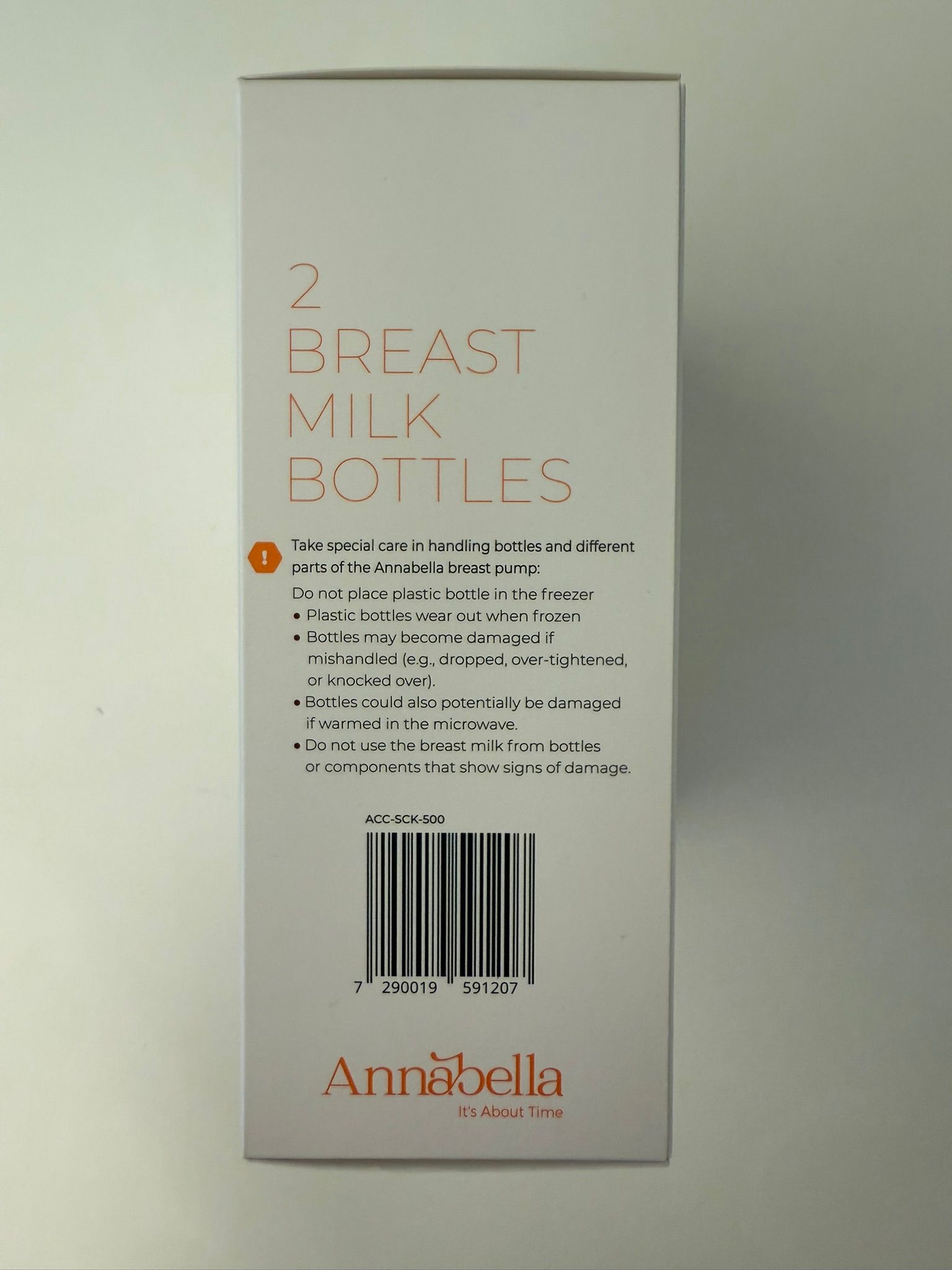 Rückseite der Verpackung. Text: 2 BREAST MILK BOTTLES. Warnhinweise und Barcode.