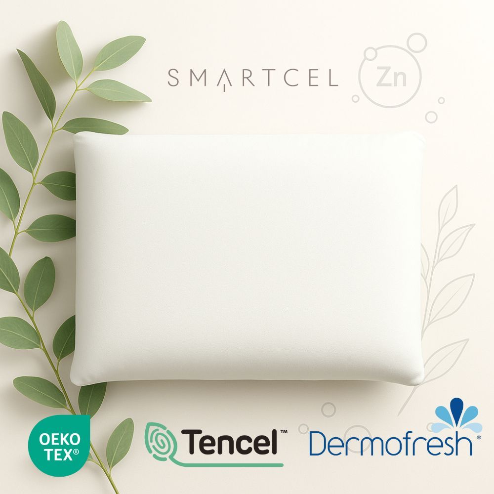 Weißes Kissen mit Text. Oeko-Tex, Tencel und Dermofresh Logos. Smartcel-Text.