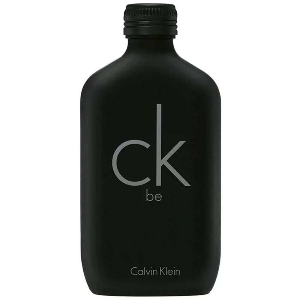 Schwarze Flasche mit weißem "ck be"-Logo und "Calvin Klein" Schriftzug.