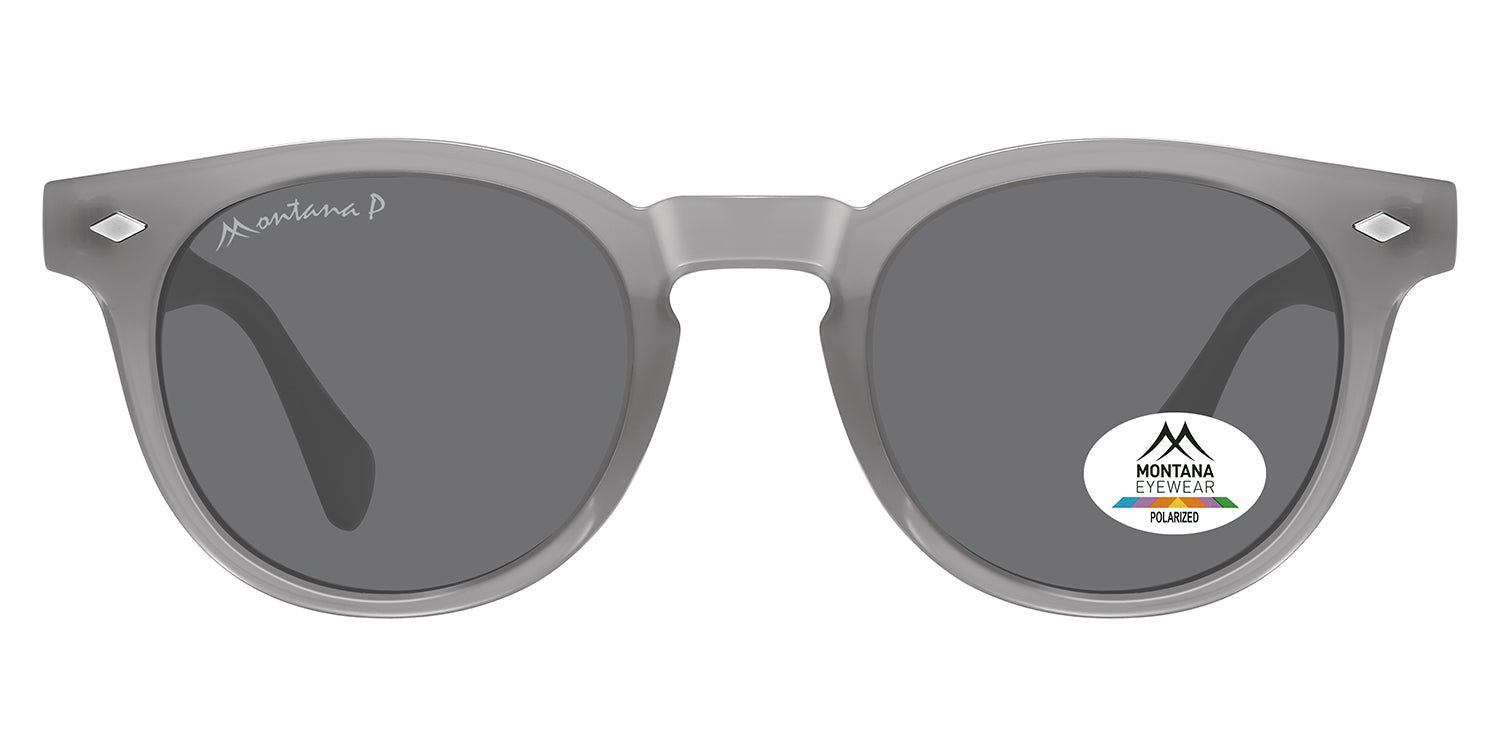 Graue Sonnenbrille mit runden Gläsern. Auf einem Glas befindet sich ein Aufkleber mit Logo und Schriftzug. Die Brille hat einen Rahmen und Bügel.