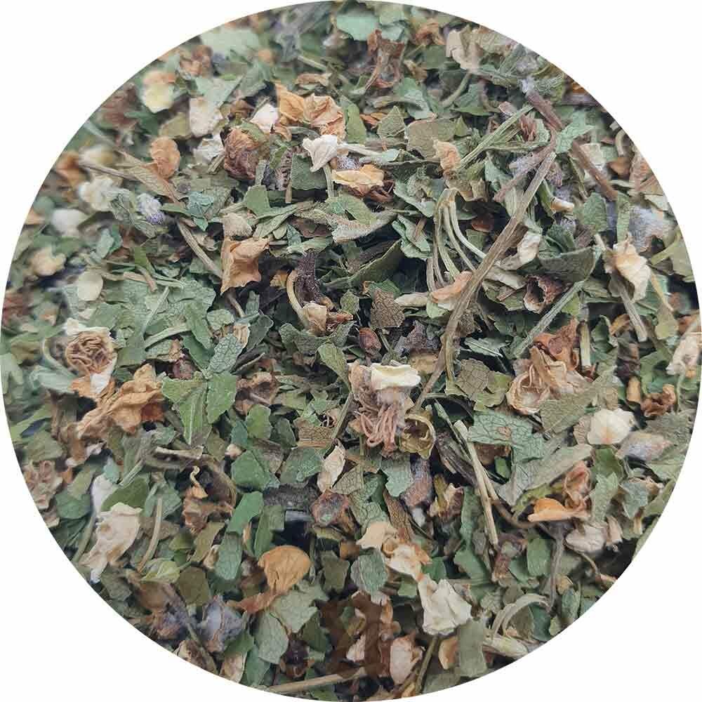 Braune Papiertüte mit Aufdruck. Etikett mit Produktnamen, Text und Logo. Reißverschluss oben.