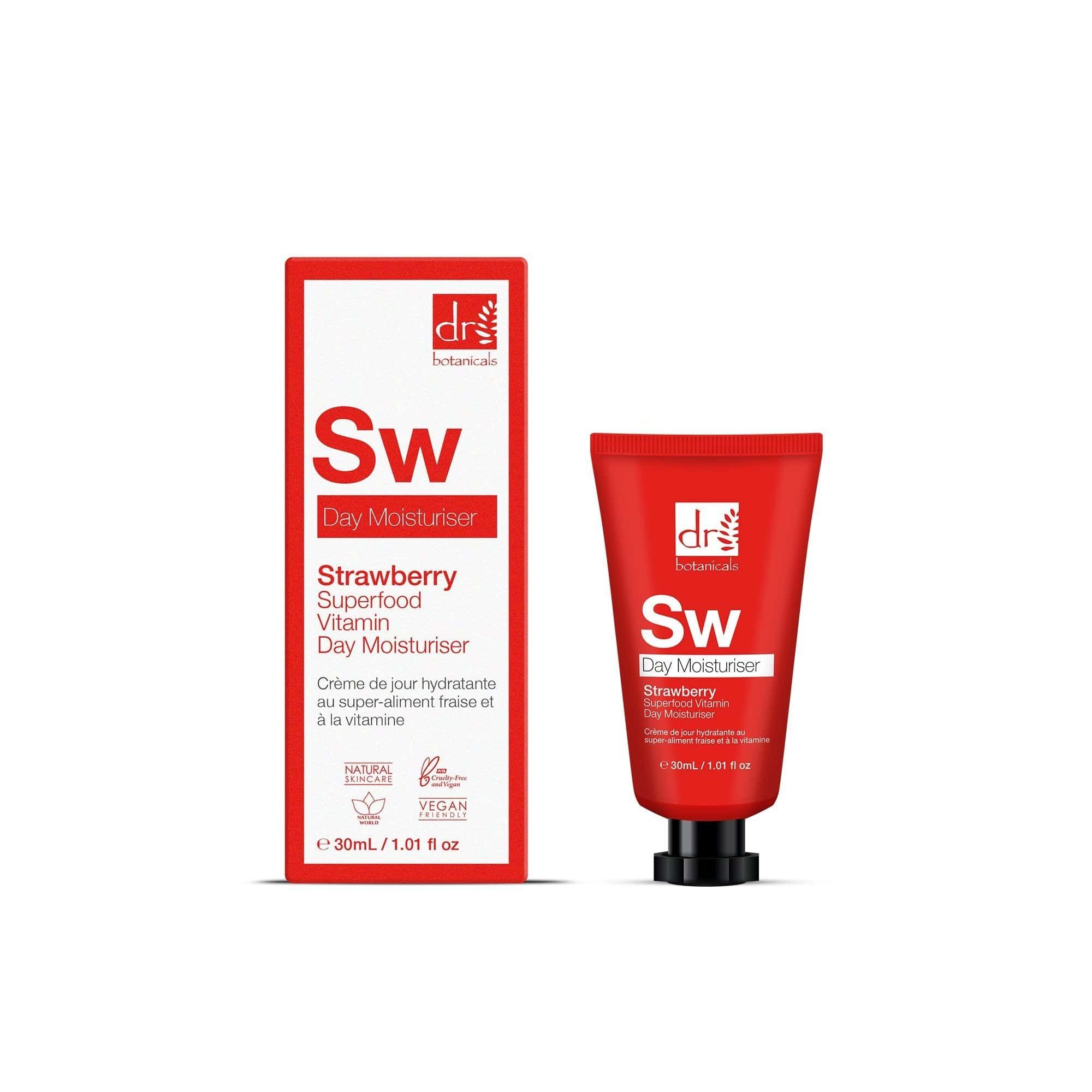 Rote Tube und Schachtel. Auf der Tube und Schachtel steht "Sw Day Moisturiser". Auf der Schachtel steht "Strawberry Superfood Vitamin Day Moisturiser".