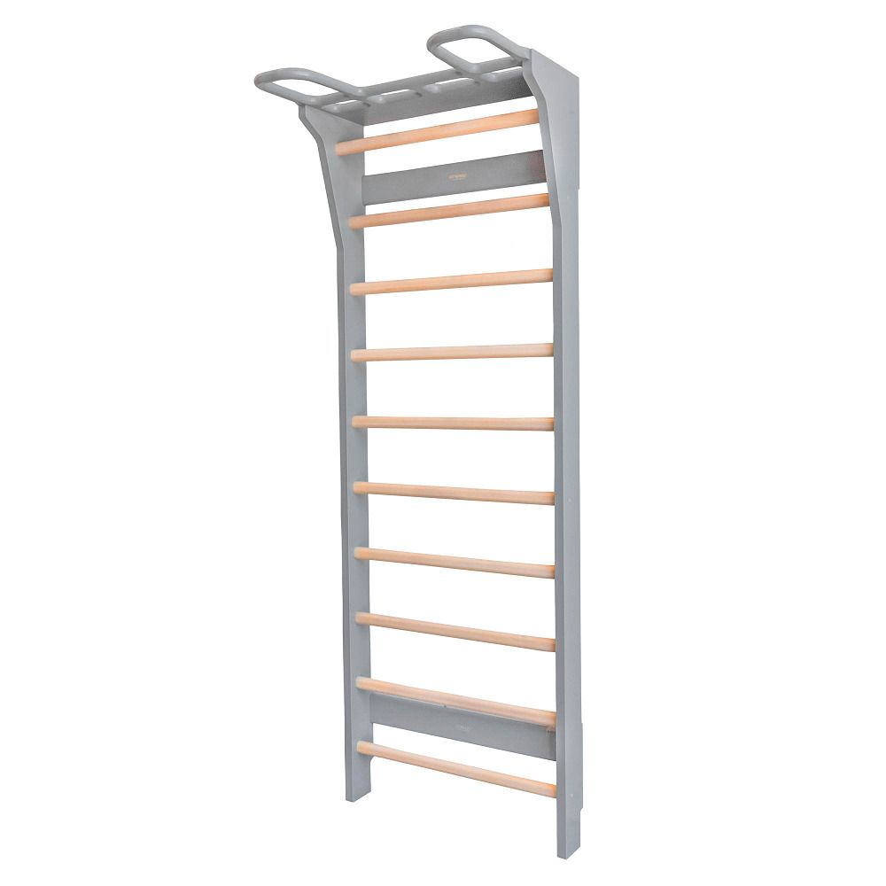 Graue Sprossenwand mit Holzsprossen und zwei Griffen oben. Holz- und Metallkonstruktion.