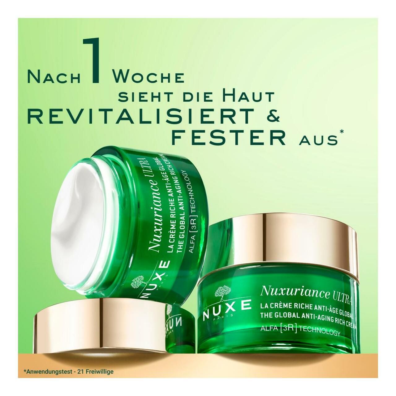 Zwei grüne Cremetiegel. Text: Nach 1 Woche sieht die Haut revitalisiert & fester aus.