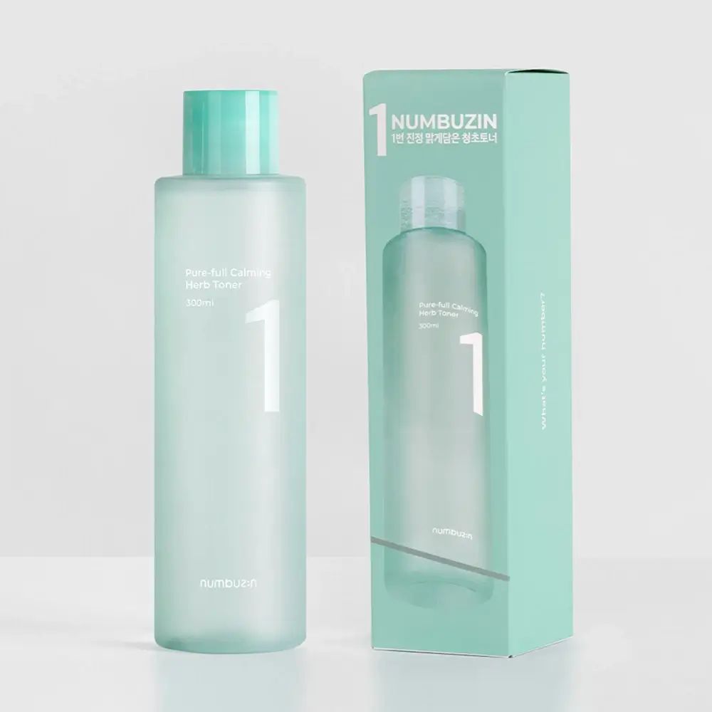 Tonerflasche und Verpackung. Aufschrift: Pure-full Calming Herb Toner, 1, 300ml. Verpackung mit Produktabbildung.