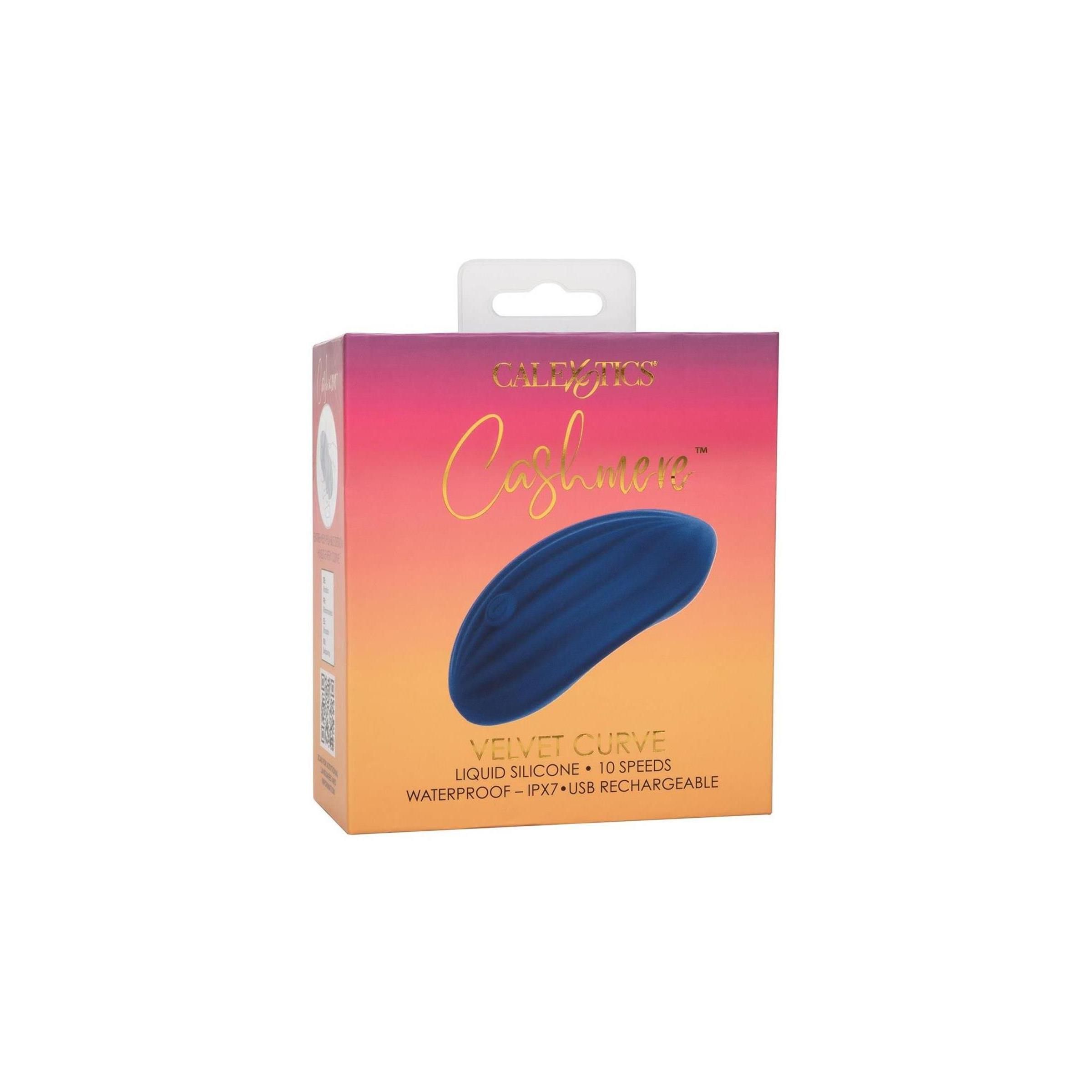 Blaues, ovales Wellness-Produkt mit geriffelter Oberfläche. Auf der Verpackung steht "Cashmere Velvet Curve".