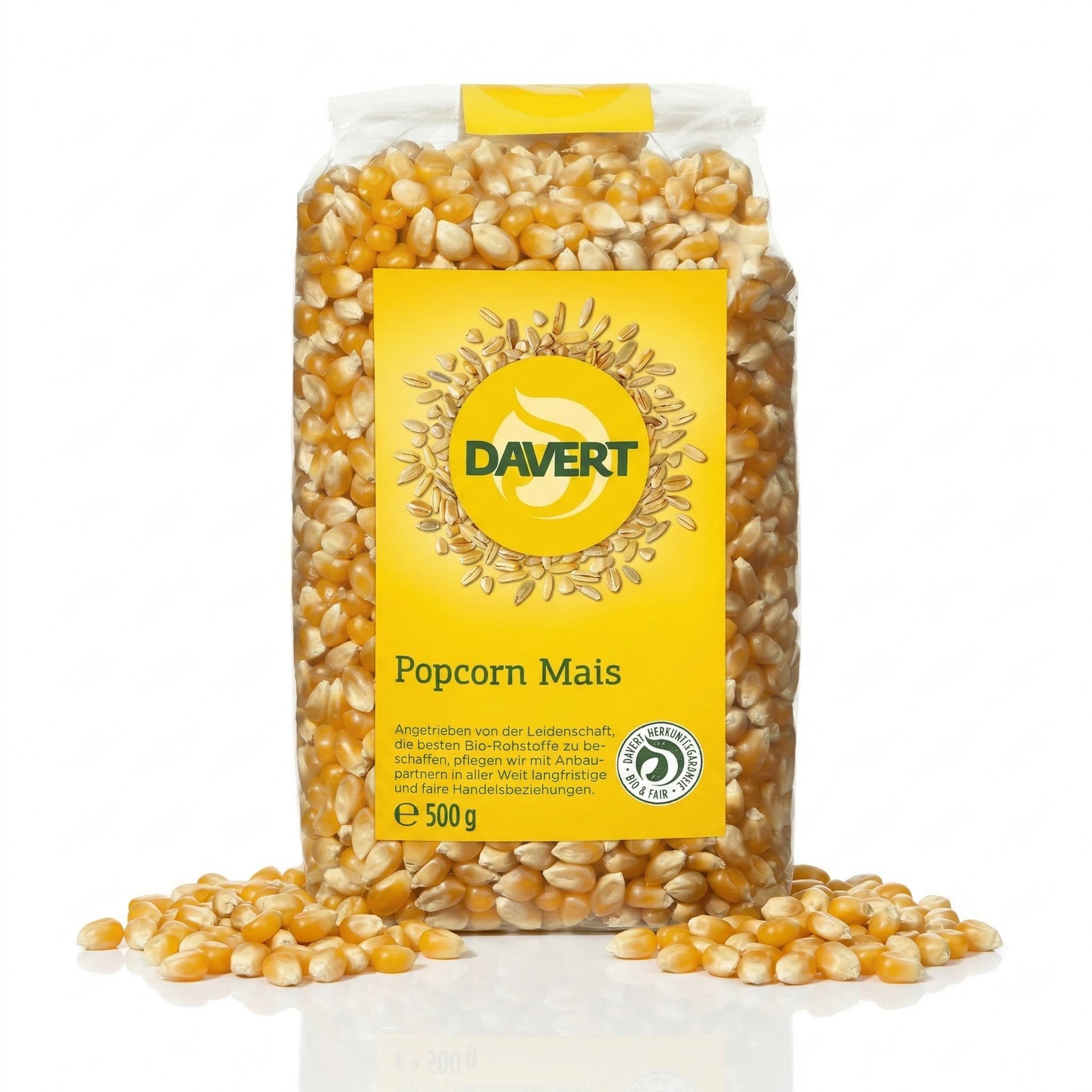 Davert Popcorn Mais, 500g Beutel mit Bio-Siegel und verstreuten Körnern.